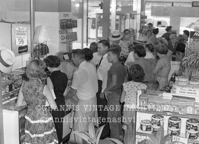walgreen customers 1955029