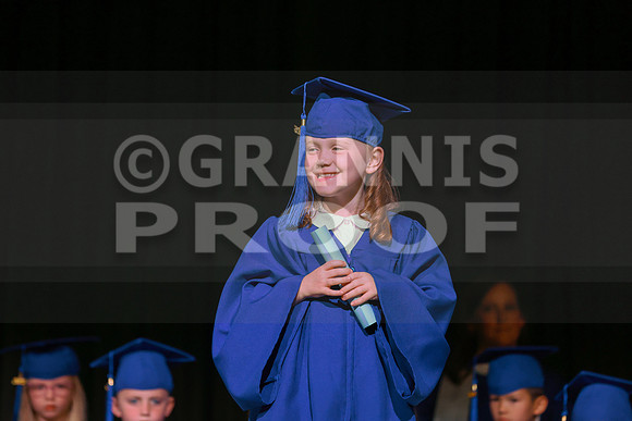 MCGRADUATION25-595