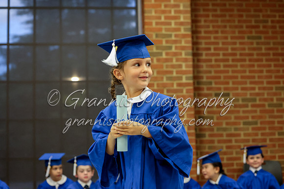 MCGRADUATION24-594