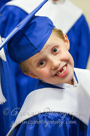 MCGRADUATION22-354