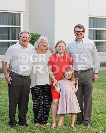 MCGRADUATION25-250