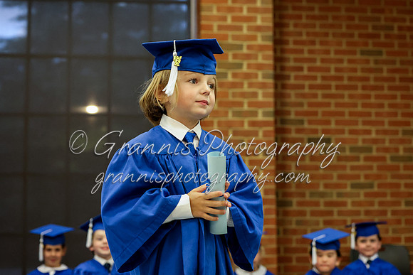 MCGRADUATION24-574