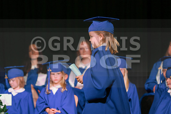 MCGRADUATION25-562