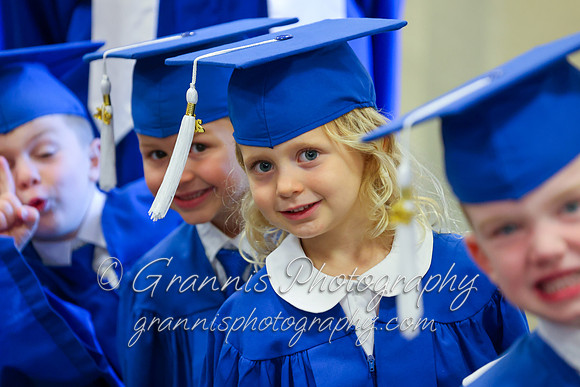MCGRADUATION22-351