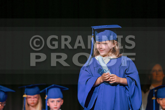 MCGRADUATION25-484