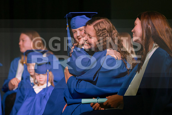 MCGRADUATION25-590