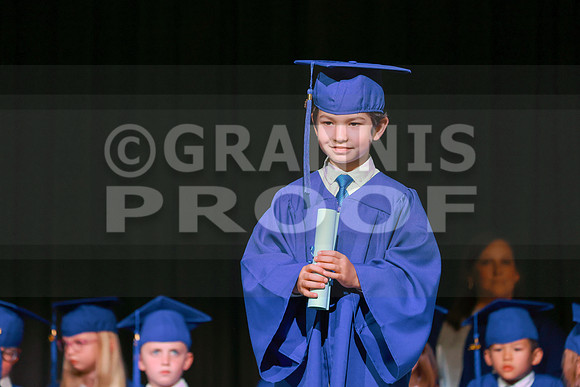 MCGRADUATION25-527