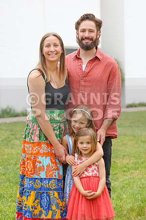 MCGRADFAM26-280