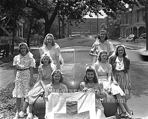 Red Cross Girls