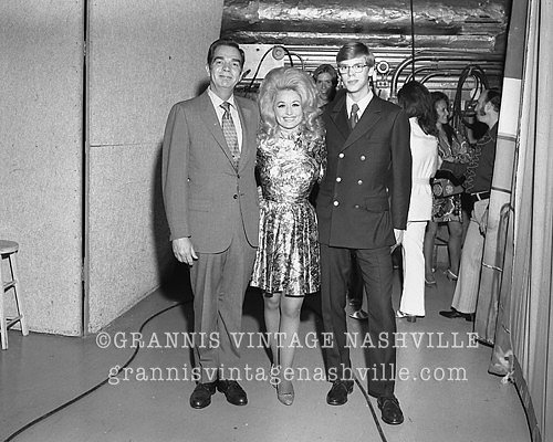 Dolly parton @ G.O. Opry