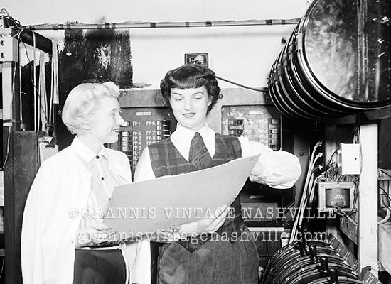 ladiesworking