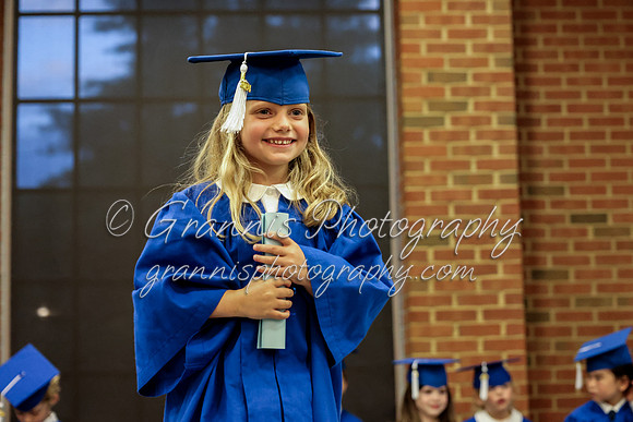 MCGRADUATION24-758