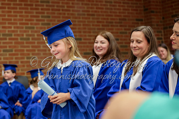 MCGRADUATION24-582