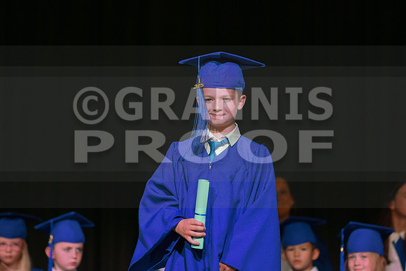 MCGRADUATION25-374