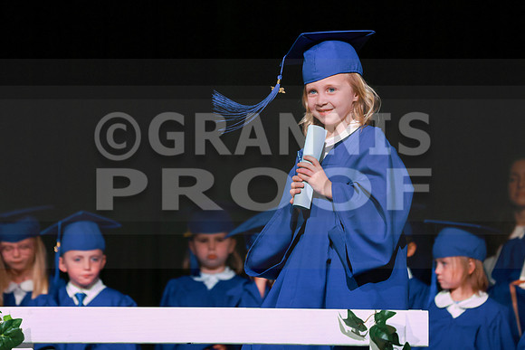 MCGRADUATION25-512