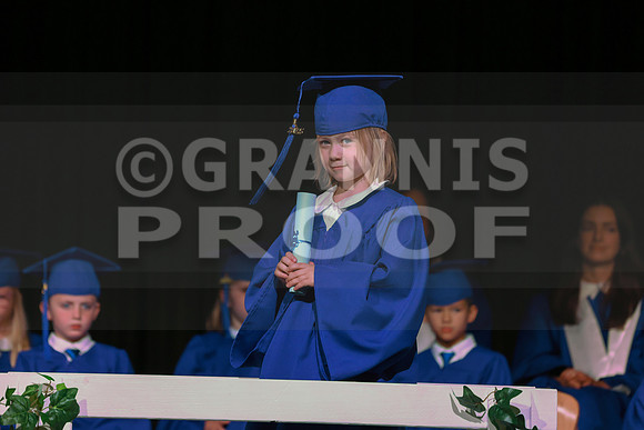 MCGRADUATION25-430