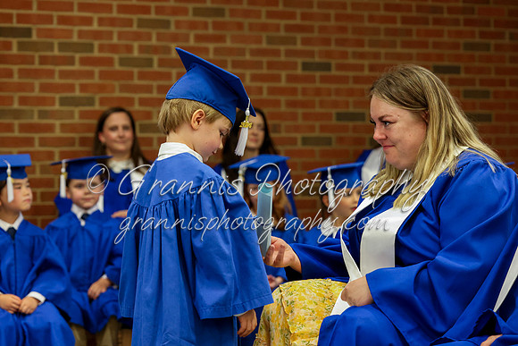 MCGRADUATION24-529