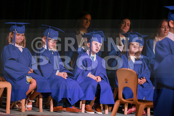 MCGRADUATION25-341