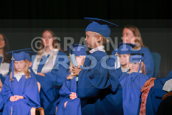 MCGRADUATION25-543
