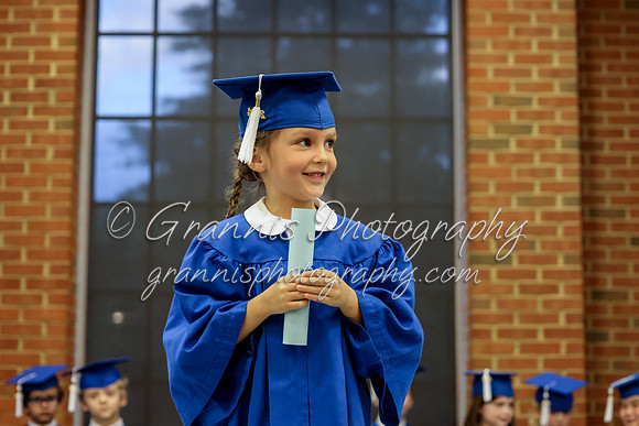 MCGRADUATION24-601