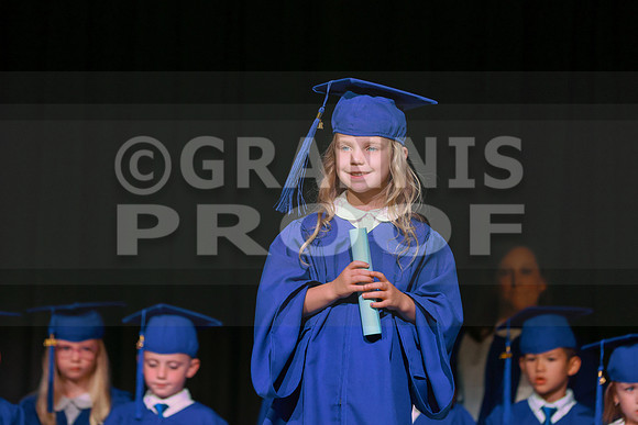 MCGRADUATION25-559