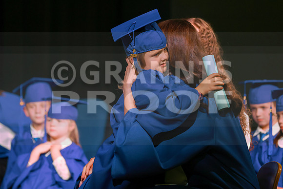 MCGRADUATION25-602