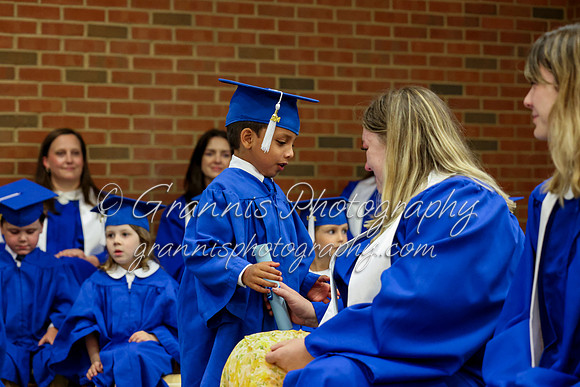 MCGRADUATION24-542
