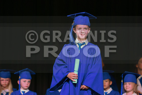 MCGRADUATION25-370