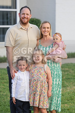 MCGRADUATION25-28