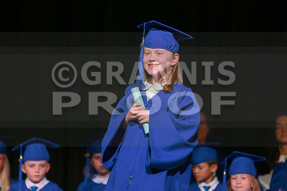 MCGRADUATION25-592