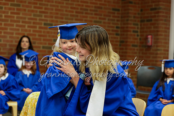 MCGRADUATION24-523