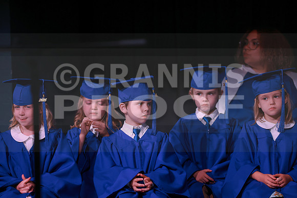 MCGRADUATION25-611
