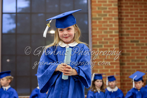 MCGRADUATION24-586