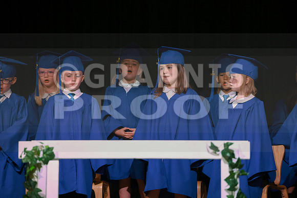 MCGRADUATION25-348