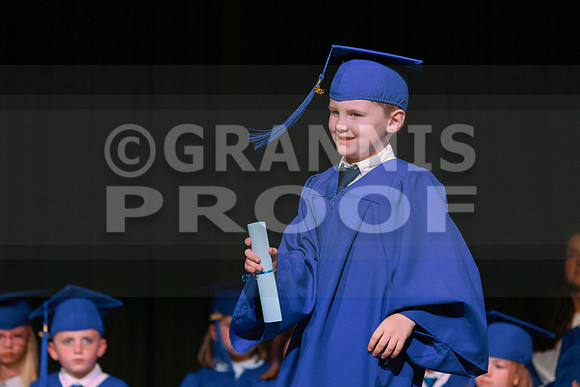 MCGRADUATION25-584