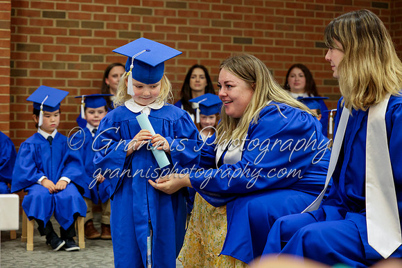 MCGRADUATION24-522