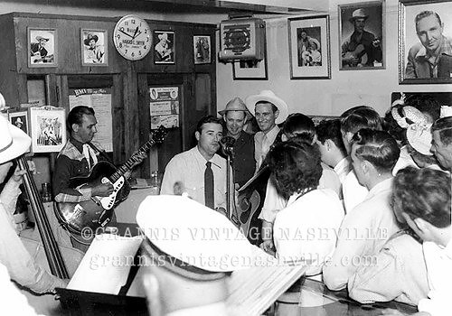 073_Ernest Tubb record store inside