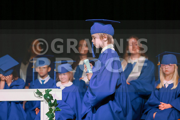 MCGRADUATION25-492