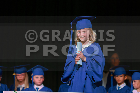 MCGRADUATION25-520