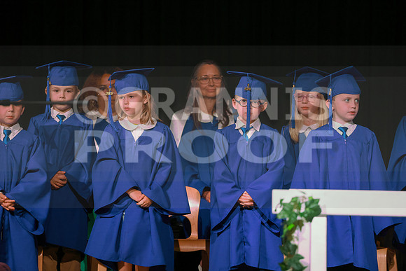 MCGRADUATION25-350