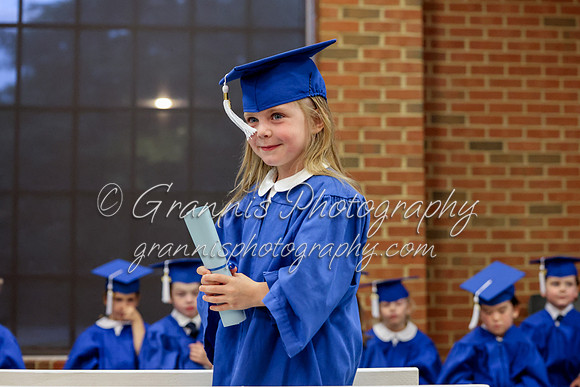 MCGRADUATION24-584