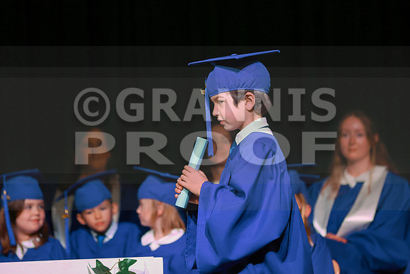 MCGRADUATION25-522