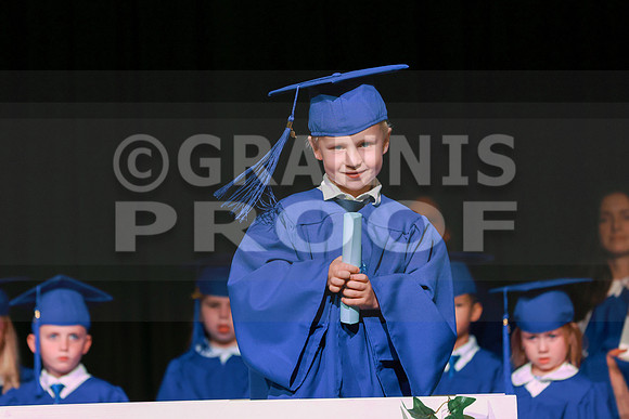 MCGRADUATION25-547