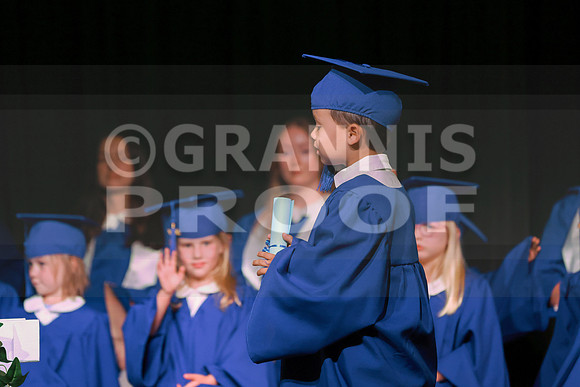 MCGRADUATION25-571