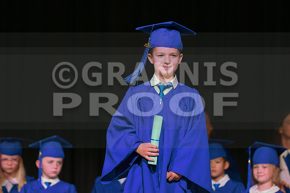 MCGRADUATION25-371