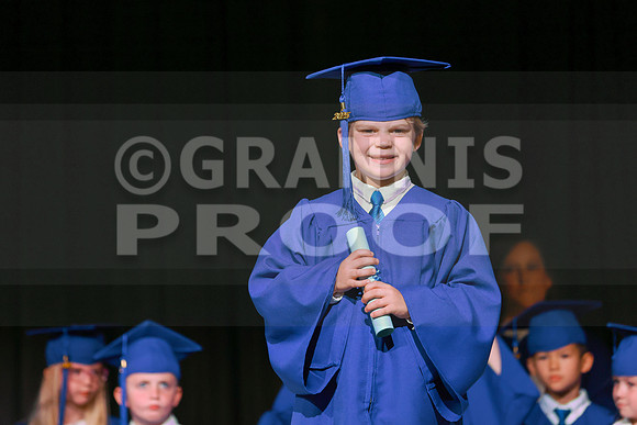 MCGRADUATION25-551