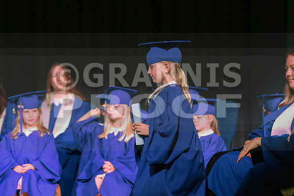 MCGRADUATION25-375