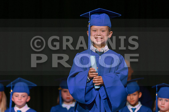MCGRADUATION25-581