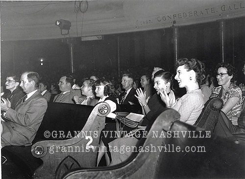 061_Ryman_inside crowd shot