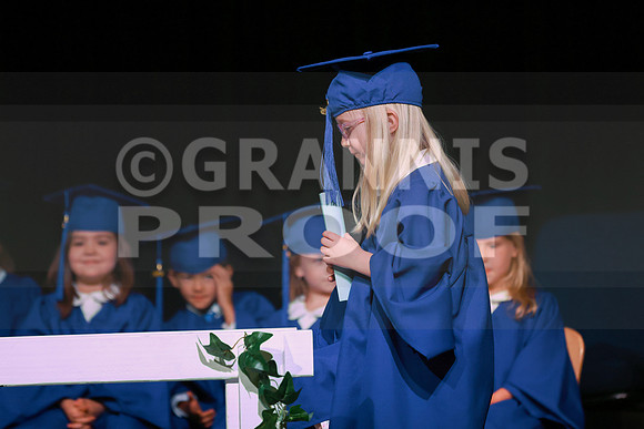 MCGRADUATION25-466